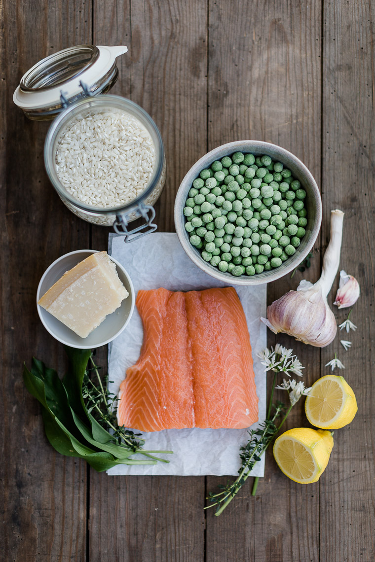 Erbsenrisotto mit Bärlauch und gebratenem Lachs