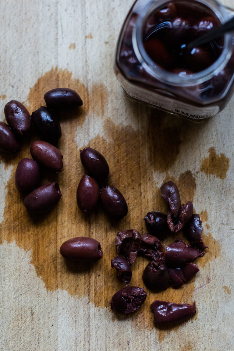 Herbstliche Focaccia mit roten Trauben &amp; geschmorten Zwiebeln
